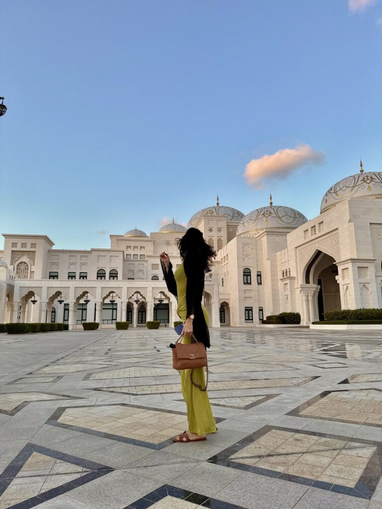 What to wear at Qasr-Al-Watan in Abu Dhabi