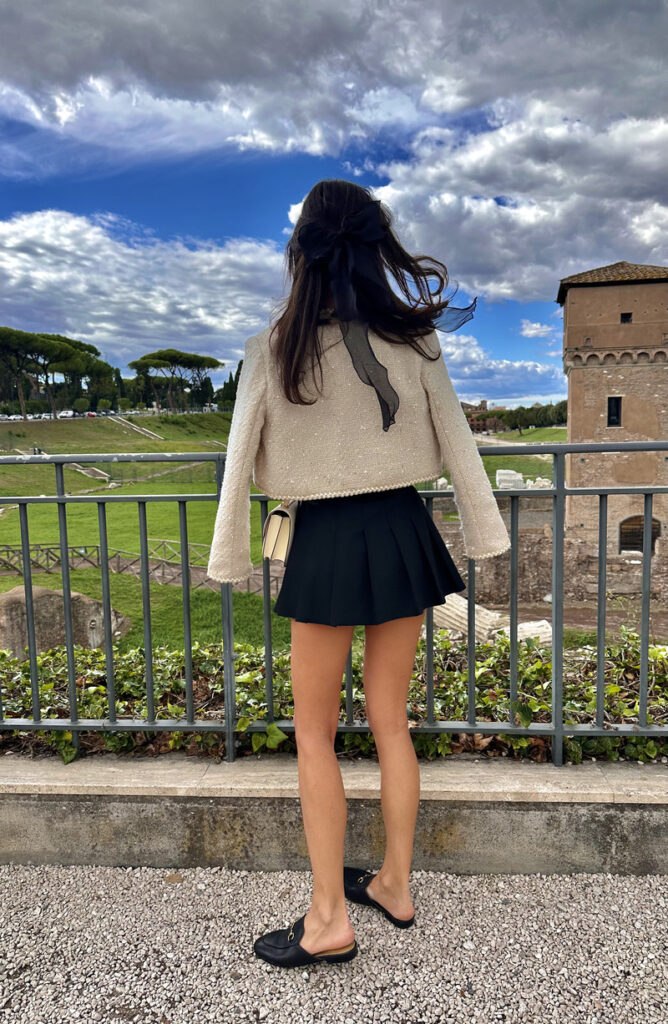 girl in circo massimo