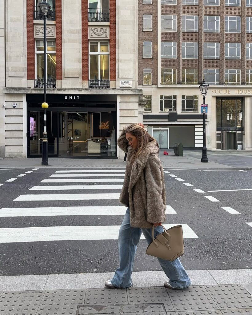 Beige Medium Length + Jeans + Sneakers